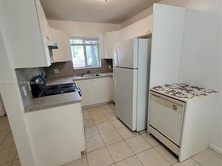 13950 NE 2nd Ave #1A — Photo 10