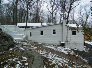 42 Jefferson Trl, Hopatcong, NJ 07843