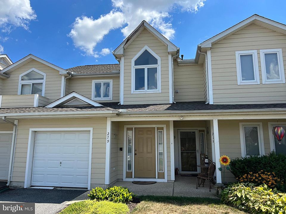 1st image of 279 Lakeside Dr #70E