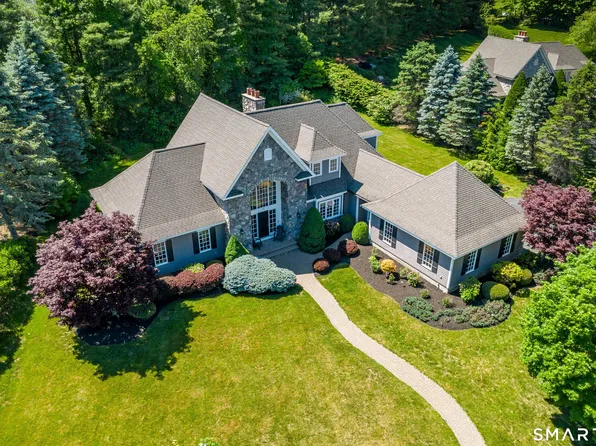 25 Avalon Drive, Middlebury, CT 06762