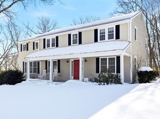 245 Oak Hill Cir, Concord, MA 01742