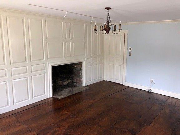 2nd image of 2233 S Britain Rd