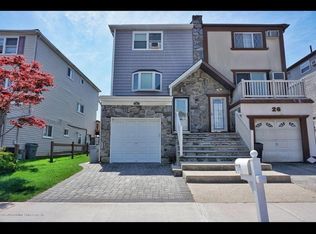 24 E Brandis Ave, Staten Island, NY 10308