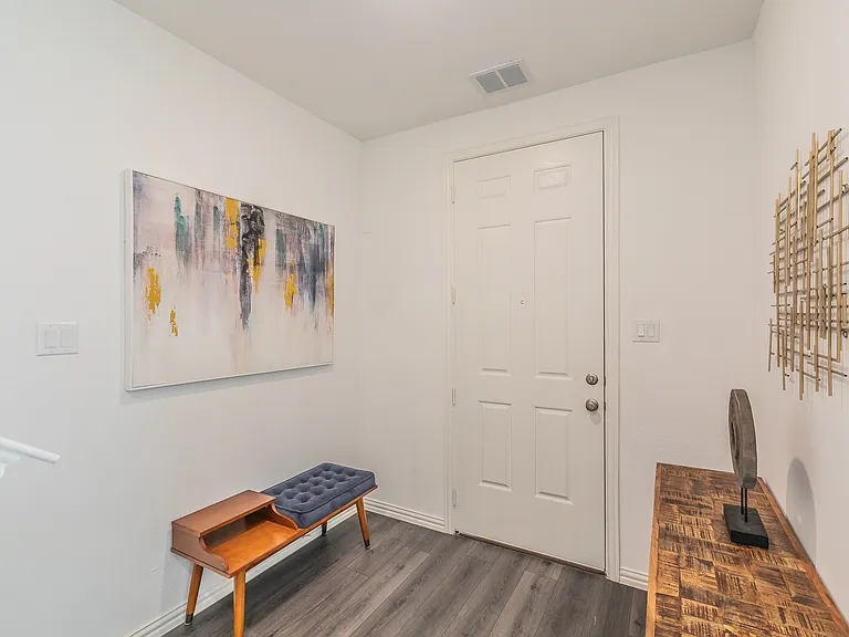 7535 Millingston Rd — Photo 3