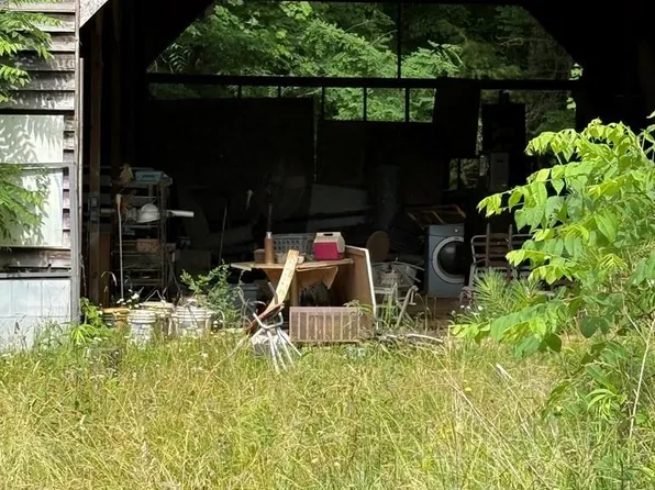 3282 Qualla Rd, Hayesville, NC 28904