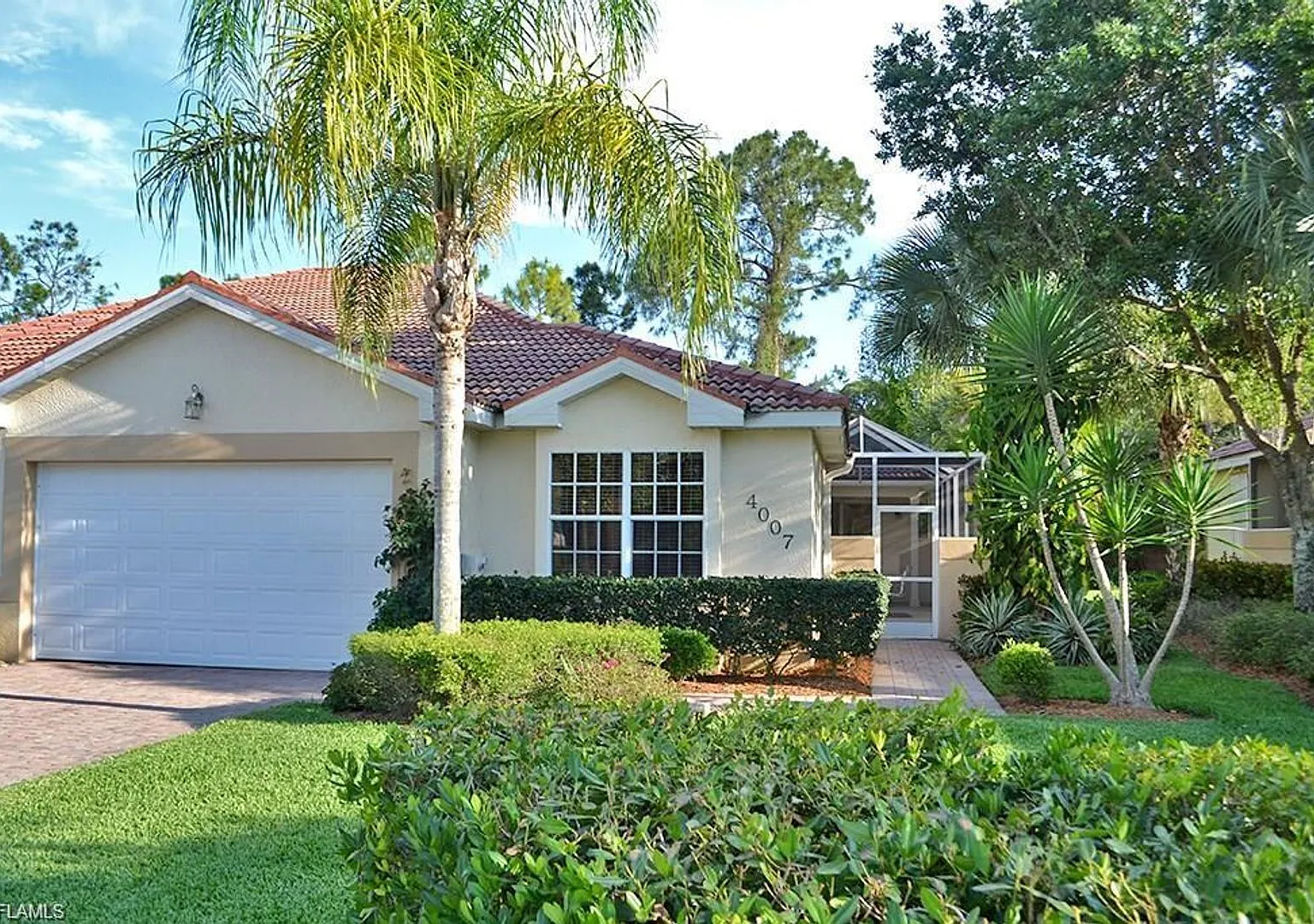 Lovely Home in Forest Park Gated Community — Photo 2