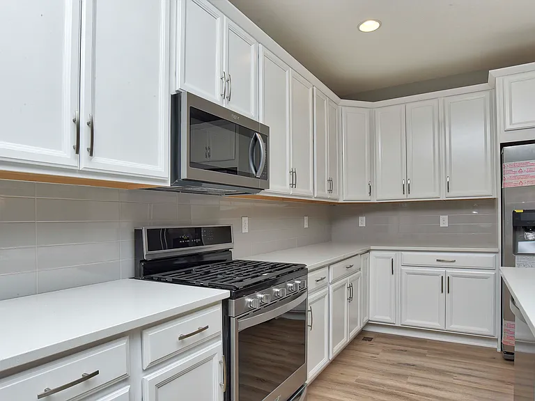 401 Tippen Pl — Photo 10