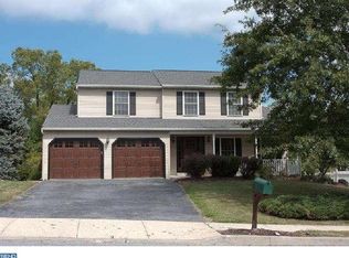217 Ashford Dr, Douglassville, PA 19518