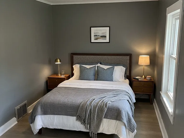 803 Park Dr — Photo 3