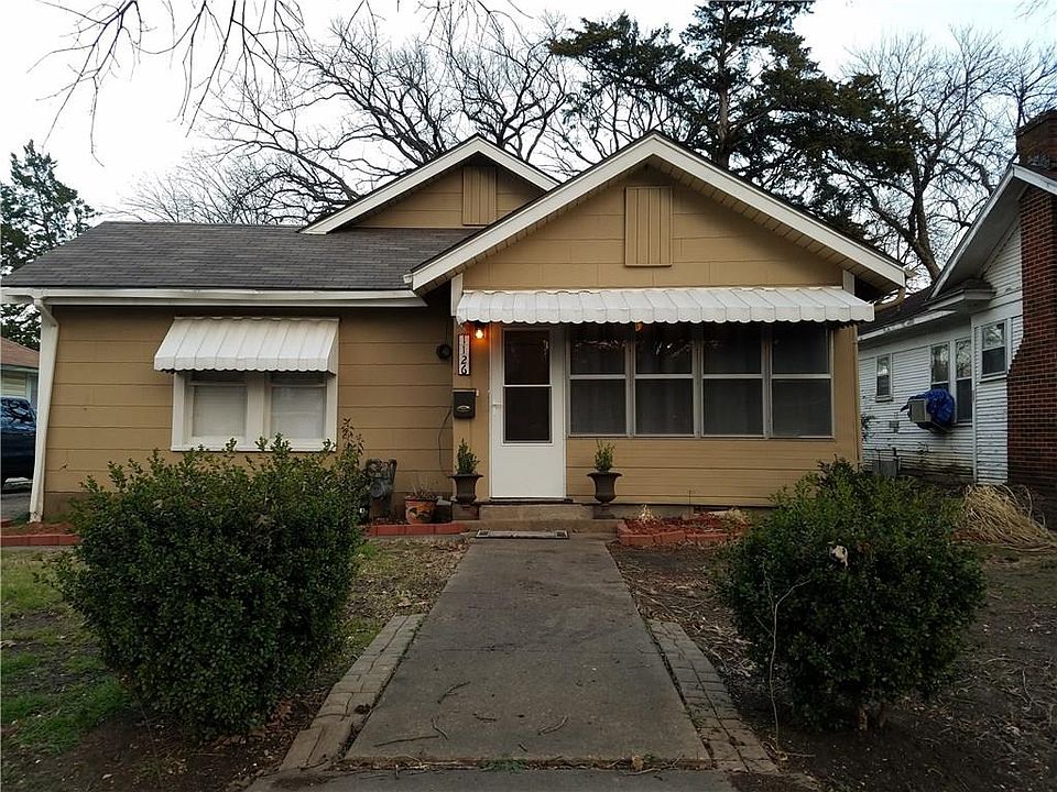 1st image of 1126 S Oak Cliff Blvd