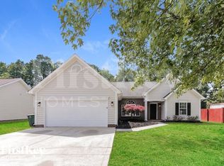 2816 Emerald Meadow Ln, Charlotte, NC 28273