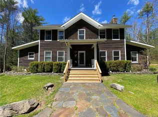 153 Mail Rd, Barryville, NY 12719