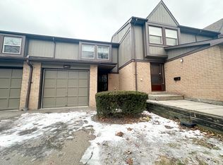 2605F Battleford Rd, Mississauga, ON L5N 3S4