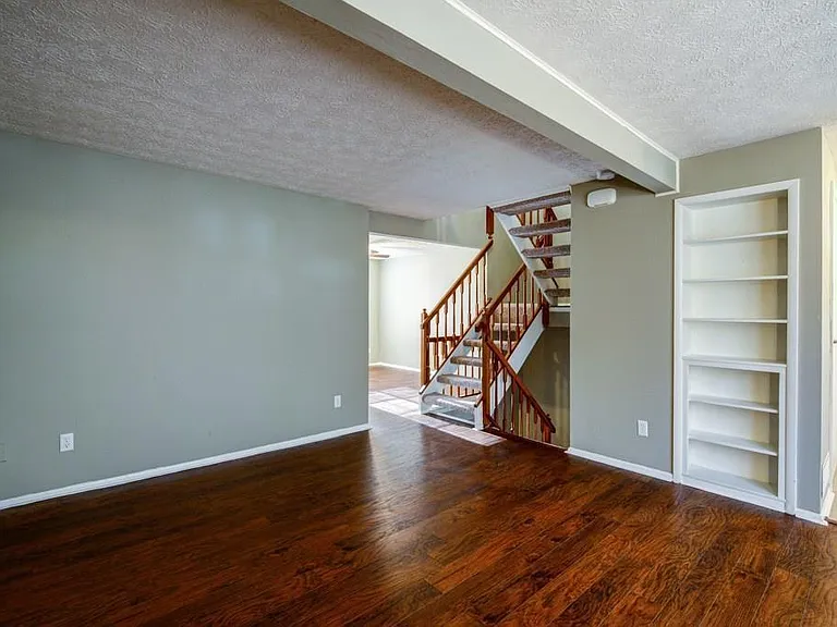 2887 Royal Path Ct — Photo 5