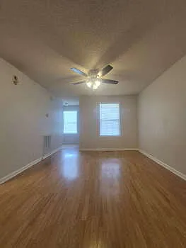 829 Decoy Ct — Photo 1