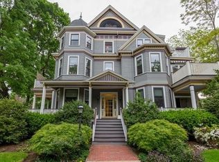 11 Waverly St APT 5, Brookline, MA 02445