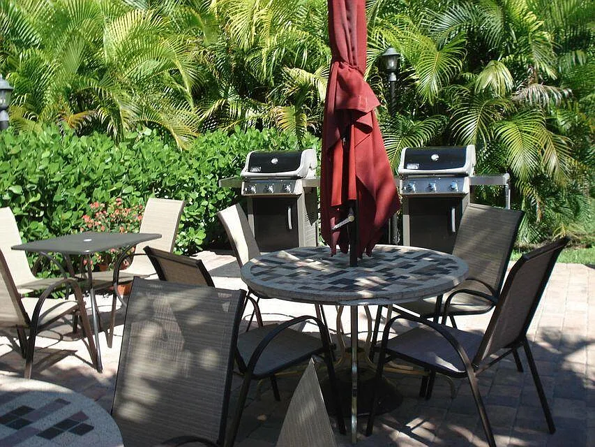 2 bed, 2.0 bath, 1170 sqft, $3,500 — Photo 4