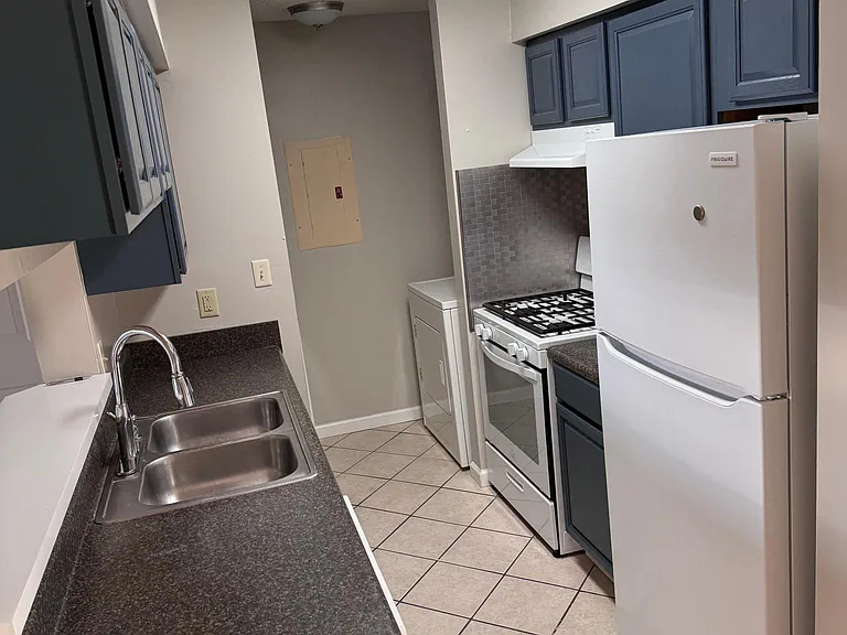 12679 Daybreak Cir — Photo 12