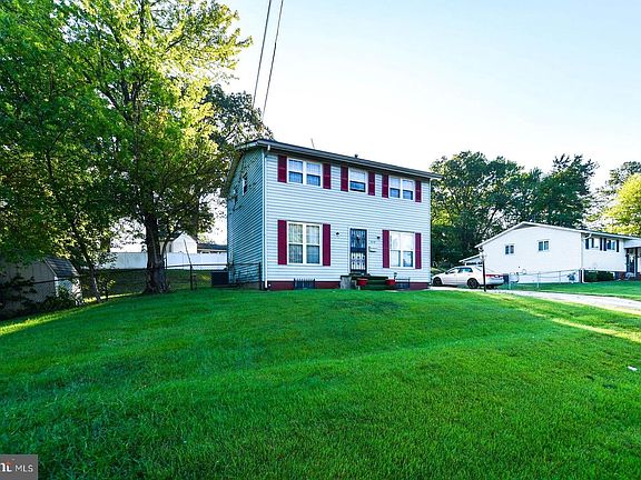3rd image of 3113 Brightseat Rd