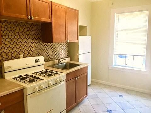 1st image of 8931 213th St