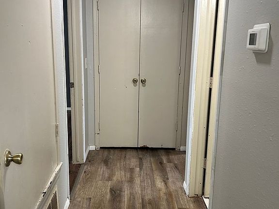 4th image of 1602-1605 Juniper Cir #2438507B