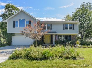 306 Orchard Ave, Oswego, IL