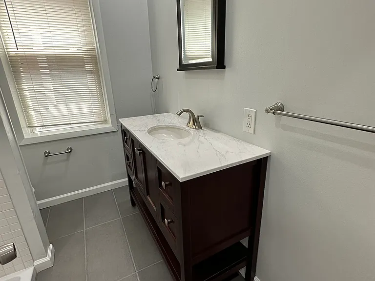 4273-4275 Russell Blvd #4273 — Photo 5