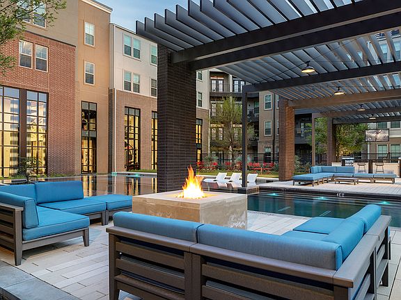 Poolside Fire Pit with Cozy Seating Area
