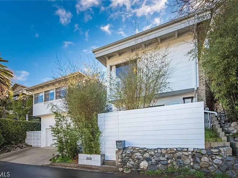 2828 Pacific View Trl — Photo 2