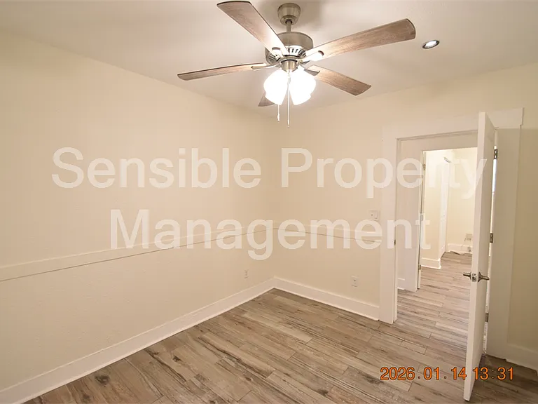 907 E Patterson St — Photo 18