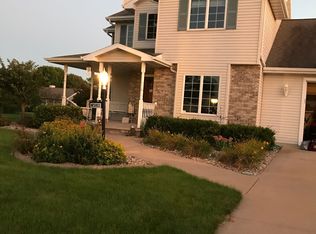 W5951 Daisy Ct, APPLETON, WI 54915