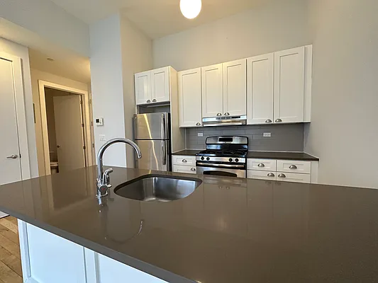 Rented by Oxford Property Group | media 13