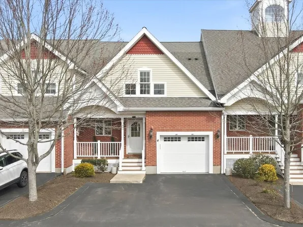 4 Dexter Rd, Foxboro, MA 02035