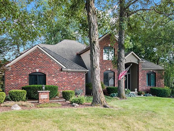 2nd image of 2718 Misty Oaks Trl