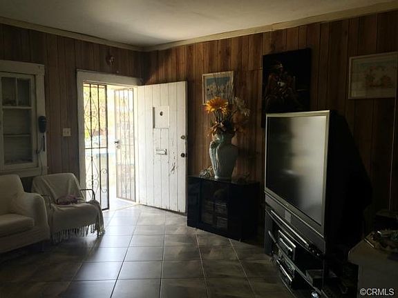 4th image of 1242 W 110th St