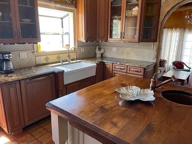 222 Fowles St — Photo 4