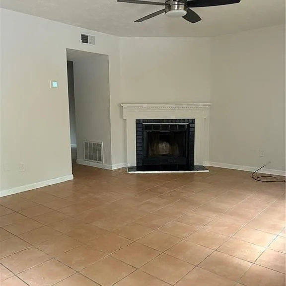 5504 Estates Ct — Photo 3