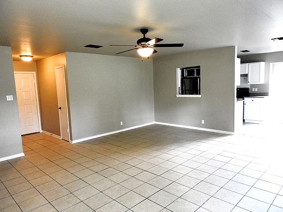 5th image of 4850 Blue Spruce Dr