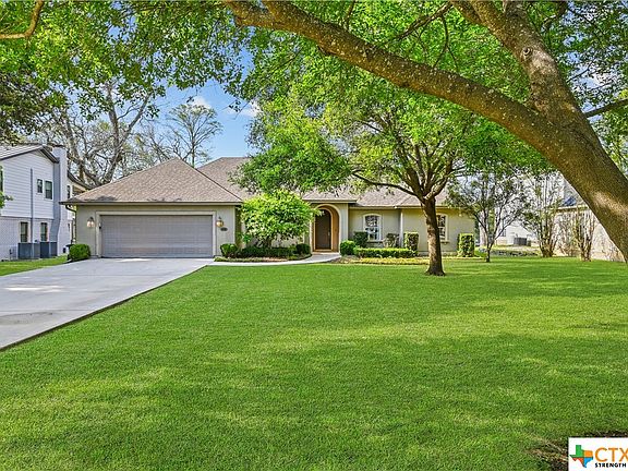 5th image of 602 Woodlake Dr