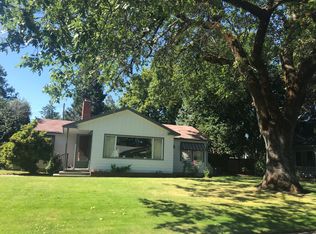 325 SW Burgess St, Grants Pass, OR 97526