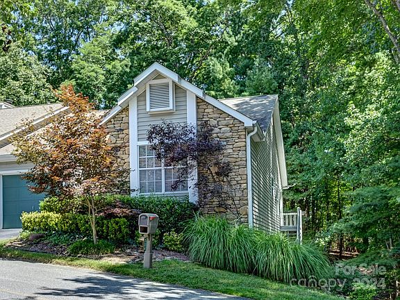 2nd image of 304 Laurel Park Pl