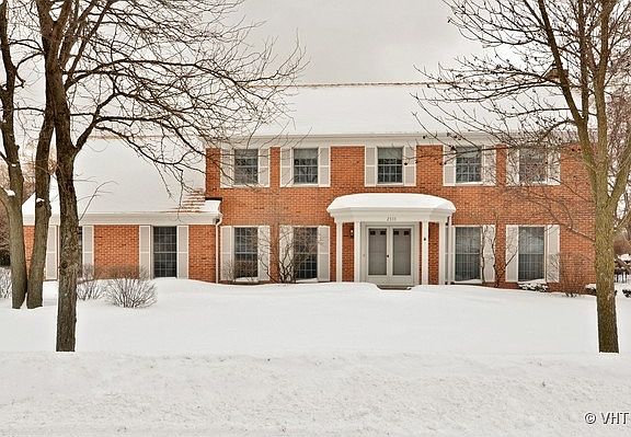 2nd image of 2333 Iroquois Dr