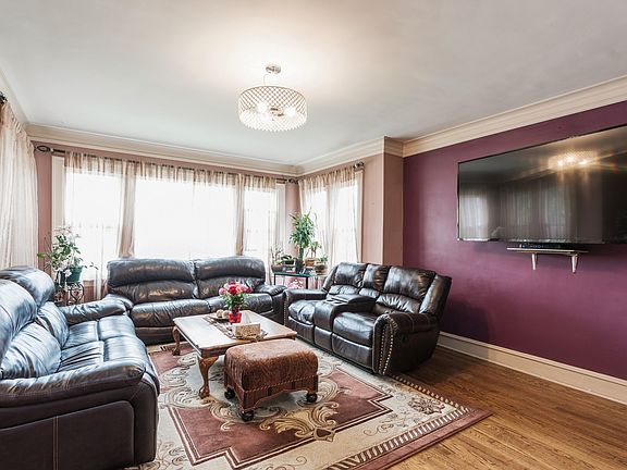 2nd image of 2818 N Nordica Ave