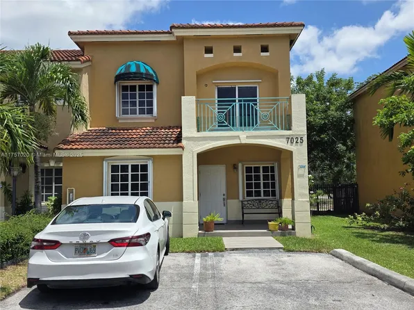 7025 NW 173rd Dr APT 2208, Hialeah, FL 33015