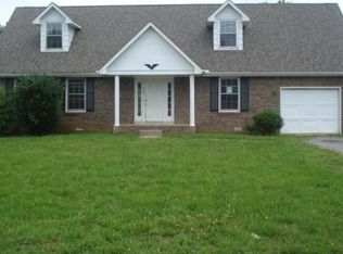 401 Manorstone Ln, Clarksville, TN 37042
