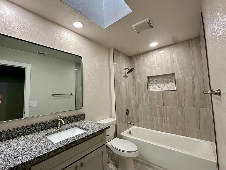 2922 Berkshire Dr — Photo 22