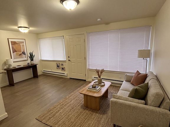 4th image of 2501 Thorndyke Ave W APT 102