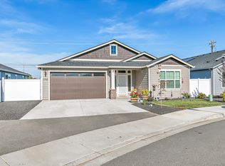 3765 Nicholas Way, White City, OR 97503