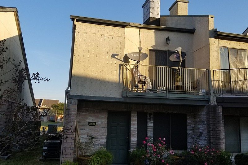 1st image of 3823 Dock View Ln