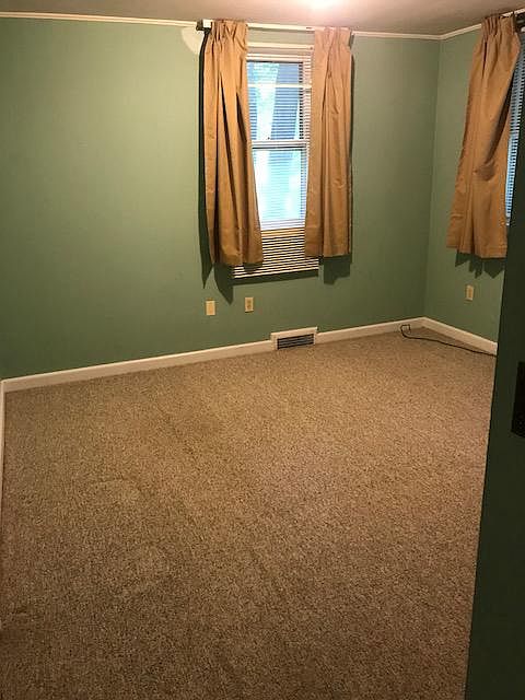1 BR apartment bedroom
